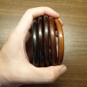 EMBELLECIMIENTOS Diseño Brazalete y pulsera de madera Tamaño personalizado Pulseras de madera Brazalete Hecho a mano Flor Brazalete de madera Brazalete - Product Image 1