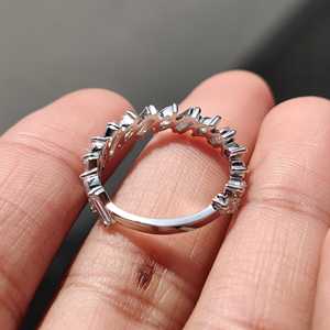 Bague de fiançailles et alliance classique en moissanite taille marquise et baguette, diamant alternant, 3/4 éternité, anniversaire et fête - Product Image 2