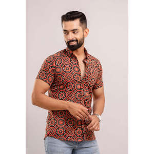 Chemise décontractée 100 % coton pour homme, imprimé ethnique noir et bordeaux, manches courtes, tissu popeline respirant, col cubain, ODM - Product Image 5