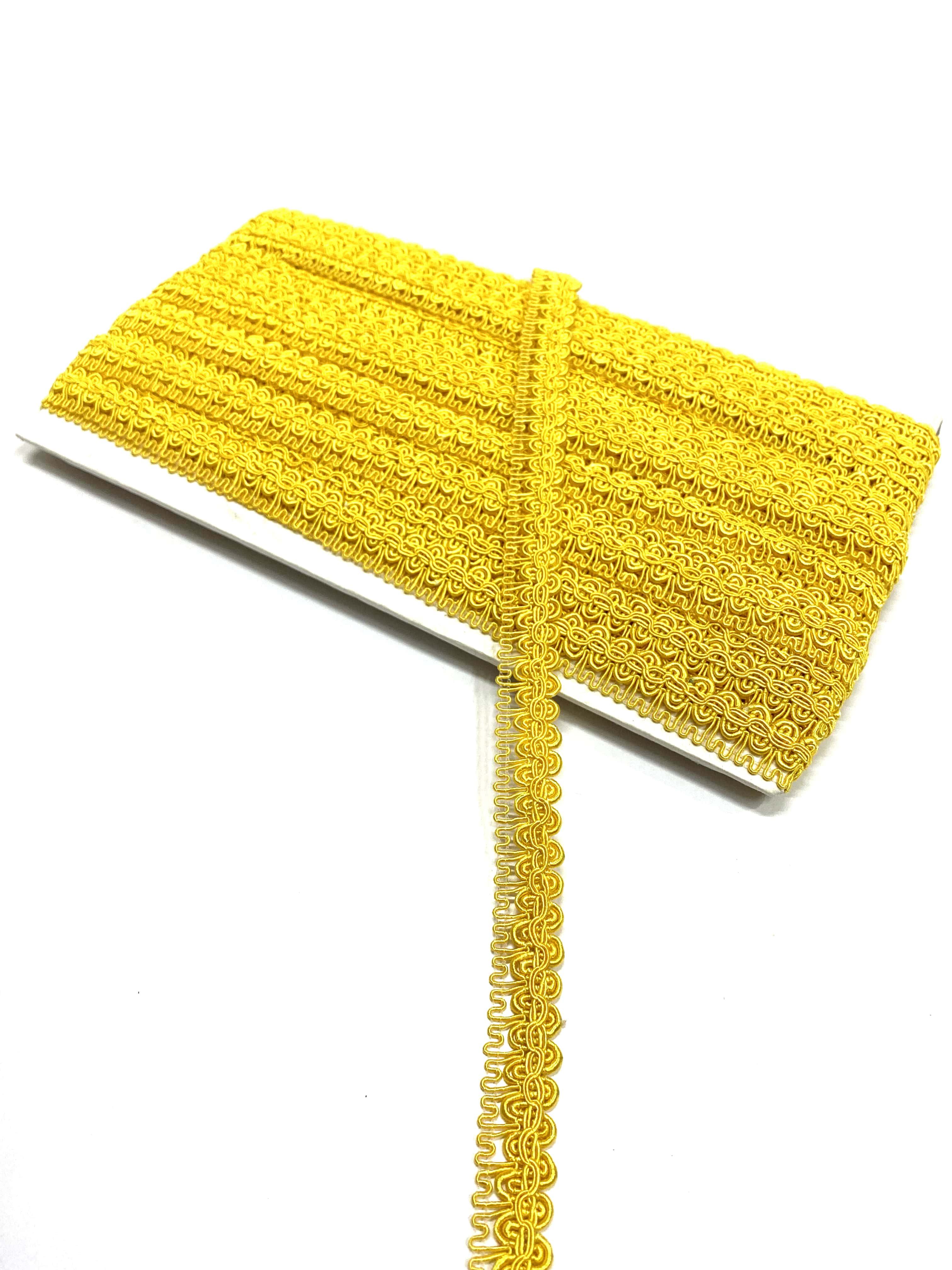 สีเหลือง