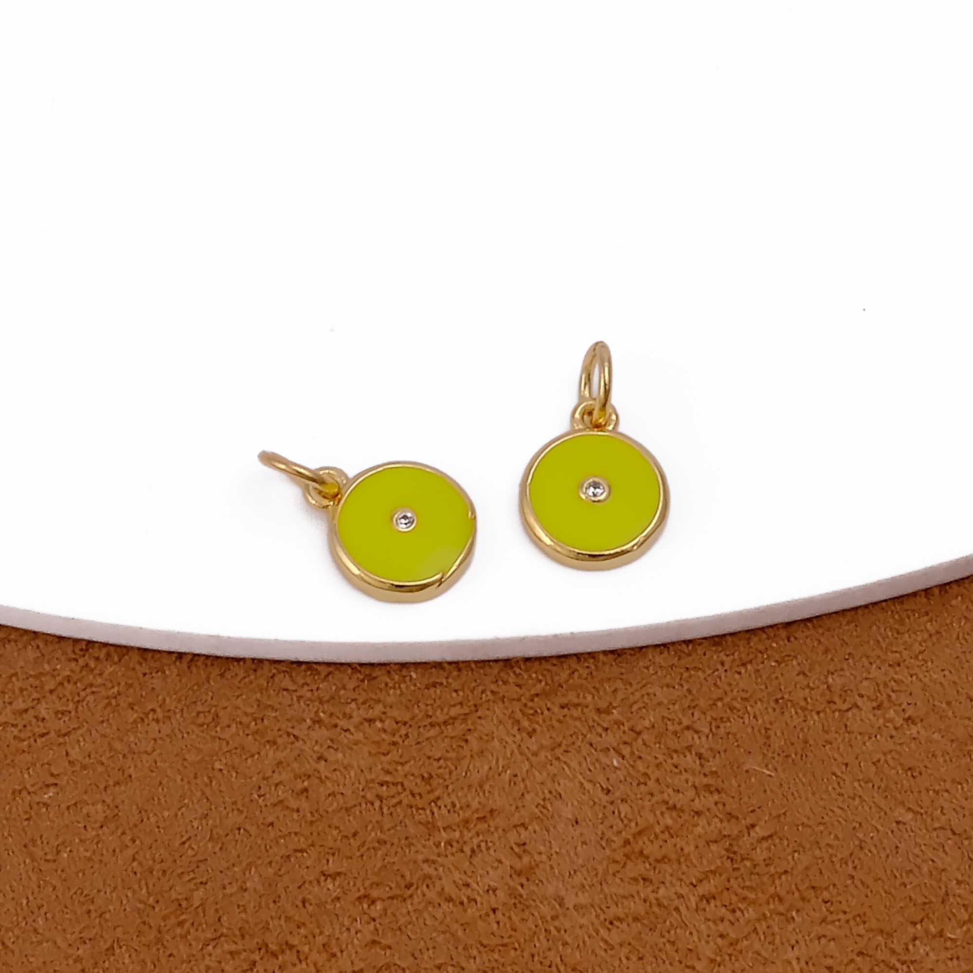 Identique à l'image