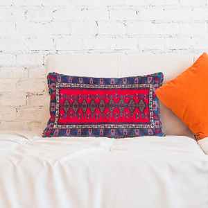 Funda de Almohada con Estampado Kilim Vintage: Decoración Turca Hecha a Mano para el Hogar, Solo Funda - Product Image 5