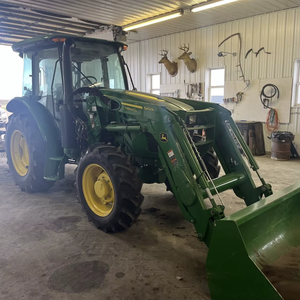 Tracteur agricole Johnn Deerre 5090E avec chargeuse sur pneus à pied Core Components Engine & Gear - Product Image 4