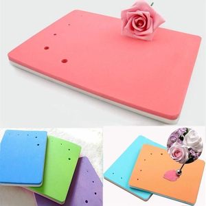<span class=keywords><strong>Tapis</strong></span> <span class=keywords><strong>de</strong></span> modélisation d'argile <span class=keywords><strong>de</strong></span> fleur <span class=keywords><strong>de</strong></span> sucre d'éponge <span class=keywords><strong>de</strong></span> silicone <span class=keywords><strong>de</strong></span> mousse <span class=keywords><strong>de</strong></span> fondant pour l'outil <span class=keywords><strong>de</strong></span> décoration <span class=keywords><strong>de</strong></span> gâteau <span class=keywords><strong>de</strong></span> Sugarcraft couleur aléatoire 5 trous - Product Image 5