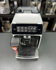 Máquina de espresso automática eléctrica programable profesional, molinillo de acero inoxidable, estilo moderno, uso doméstico y comercial - Product Image 3