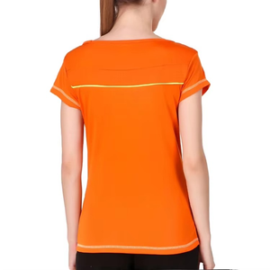 T-shirt noir régulier à manches courtes pour femmes, col rond, meilleur vêtement pour femmes, respirant, doux et confortable, couleur personnalisée - Product Image 2