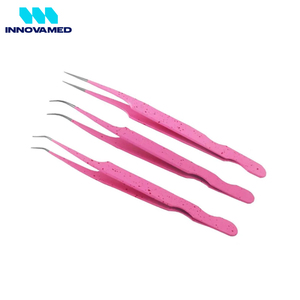 Juego de pinzas para extensión de pestañas de acero inoxidable con punta de fibra, color rosa, de INNOVAMED, al por mayor, a precio de mayorista. - Product Image 4