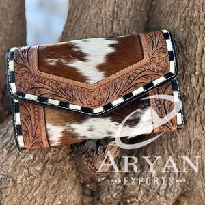 Nouveau Design embrayage pour femmes usiné à la main sculpture portefeuille embrayage Western élégant Offre Spéciale peau de vache fourrure portefeuille Multi utilisations - Product Image 1