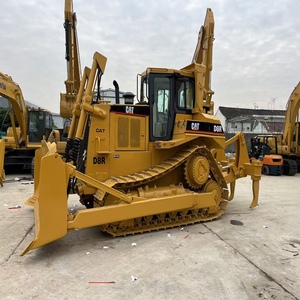 Bulldozer D 8R Premium de Alta Potencia, Motor de 365 HP, Cuchilla de 7.6 m³, Pocas Horas de Trabajo, Listo para Usar - Product Image 1