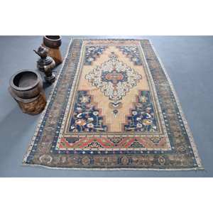 พรมปูพื้นขนาดใหญ่สไตล์วินเทจสีเบจโบราณขนาด5x8ฟุตสไตล์คลาสสิกสำหรับโถงทางเดินทรงสี่เหลี่ยมนามธรรมสำหรับ9x12 - Product Image 1