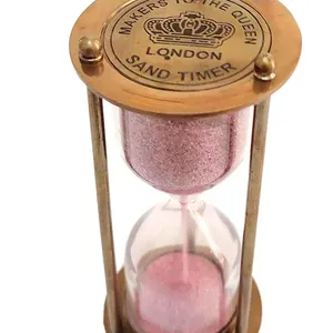 Calvin Artesanato "Antique Style 3 Minute Sand Timer. Olhar antigo Latão Ampulheta Tamanho e tempo do showpiece do vidro Duração