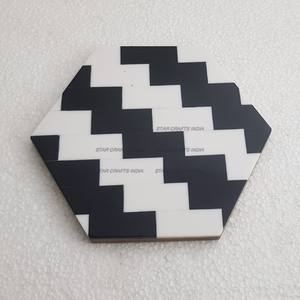 ชุดที่รองแก้วทรงกลมอีพ็อกซี่มีโลโก้ไม้โมโนแกรมไม้ธรรมชาติที่แกะสลักได้ทันสมัย - Product Image 3