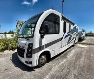 Autocaravana/Remolque de Viaje CLEAN Usado 2023 2024 T-h-o-r F-r-e-e-d-o-m T-r-a-v-e-l-e-r A28 - Product Image 6