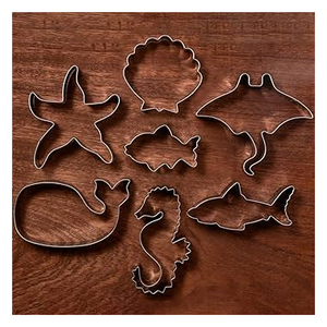 Cortadores de galletas de nuevo diseño, juego de cortadores de galletas de flores con corazón, estrella, molde redondo para pastel de galletas para niños, herramientas de pastelería y usos para hornear - Product Image 3