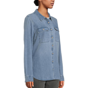Chemise en jean à manches longues pour femmes avec tissu lavé doux et design classique idéal pour une tenue décontractée de tous les jours - Product Image 2
