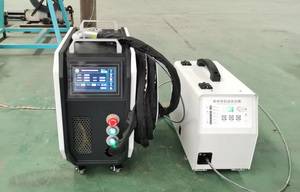 Machine de soudage laser portable refroidie par air de 300 W utilisant une fibre laser, hautement efficace et capable de traiter des soudures complexes de 1500 W. - Product Image 5