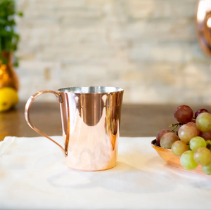 Gobelet à boire en cuivre poli lisse avec base arrondie pour une utilisation domestique moderne et une consommation saine - Product Image 2