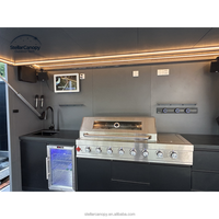 Îlot de cuisine barbecue modulaire moderne en acier inoxydable écologique pour l'extérieur avec évier, armoire et porte vitrée pour la salle à manger