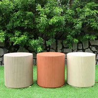 Table basse en béton cannelé, petite, durable, faite à la main, écologique, moderne, minimaliste, décorative, pour l'intérieur et l'extérieur