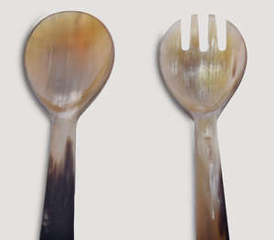 Juego de Servidores de Ensalada de Cuerno Natural Hechos a Mano de Lujo con Asas Integradas Cónicas Elegantes y Únicas, Cuchara Grande para Mezclar y Servir - Product Image 6