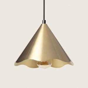 Lampe suspendue en métal inspirée d'un atelier, conçue pour des performances élevées et un style intérieur distinctif - Product Image 1