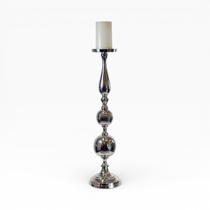 Bougeoir en métal argenté poli avec un design de boule décorative pour la décoration de la maison de luxe - Product Image 1
