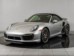 ตัวถังสีเงิน ปี 2014 911 Turbo S Convertible ระบบขับเคลื่อนสี่ล้อ ล้อแม็กซ์ เบาะหนัง ระบบนำทาง สตาร์ทเครื่องยนต์จากระยะไกล - Product Image 4