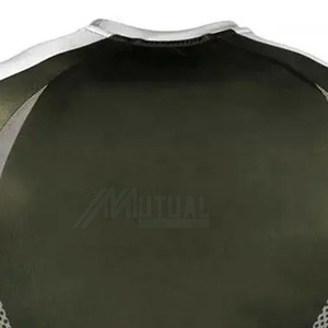 Nuevos protectores contra sarpullidos para hombres adultos hechos con Spandex/poliéster para venta al por mayor Rash Guard hombres manga larga Rashguard - Product Image 5