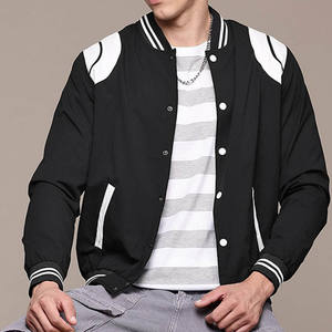 แจ็คเก็ตโพลีเอสเตอร์สีดำสำหรับผู้ชายเสื้อแจ็กเก็ตคอปกแบบมีกระดุมและตัวอักษรสำหรับนักเบสบอลวิทยาลัย - Product Image 1