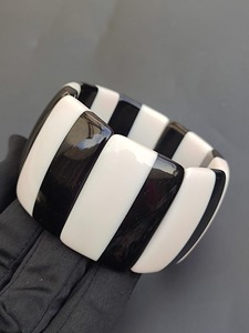 Date Bracelet Vintage Coloré Résine Bracelet Charme Femmes Léopard Acrylique Bracelet Bijoux C En Forme De Bracelet En Plastique pour Les Filles - Product Image 3