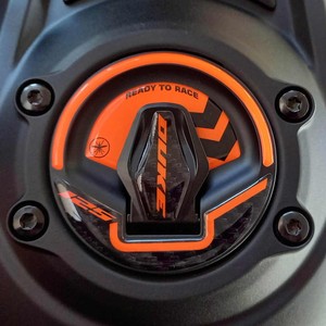 Adesivi 3D per Tappo Carburante Compatibili con KTM 125 Duke 2024-2025, Decorazioni per Serbatoio Moto - Product Image 1