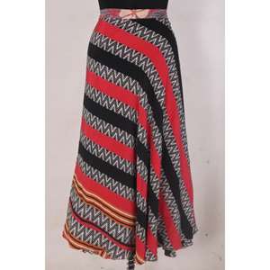 Jupe portefeuille indienne à motif imprimé floral réversible Vintage fait à la main Boho Summer Festival Look taille naturelle - Product Image 2