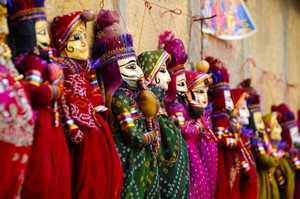 คู่หุ่น Rajasthani หุ่นเชิดอินเดียวินเทจตุ๊กตาไม้ทำด้วยมือสำหรับตกแต่งบ้านในงานแต่งงานสไตล์โบฮีเมียน - Product Image 2