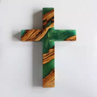 Croix murale suspendue artisanale en résine et bois, Croix Sainte de Pâques avec protection contre le mauvais œil - Décoration chrétienne pour la maison, cadeau spirituel, crochet métallique