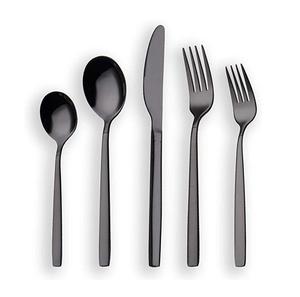 Ensemble de couverts tendance de style moderne, argenterie tendance blanche et dorée, ensemble de couverts élégant finition noire - Product Image 1