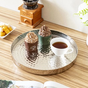 Table en métal martelé moderne Plateau Ottoman Décoratif Floral Fruit-Thème pour Anniversaire Diwali Mariage Ramadan Baptême Occasions - Product Image 3