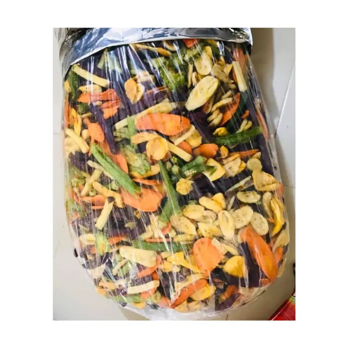 Viet Nam vacuum vegetable and fruit mix Dried Fruits and Vegetables Chips for snack High Quality Factory Price For Sale