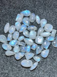 High Grade <b>Rainbow</b> Moonstone Loose Gemstone Size <b>Top</b> Quality Natural <b>Rainbow</b> Moonstone Wholesale Factory Price - Product Image 2