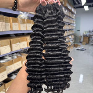 Extensions de cheveux humains naturels noirs style bohème, ondulations profondes, pour tresses, boucles douces et volumineuses. - Product Image 1