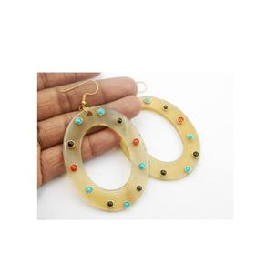 Nouveau Design Boucles d'oreilles en corne de buffle d'eau pour femmes Bijoux faits à la main avec technique polie de style animal Vente personnalisée - Product Image 1
