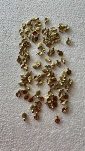 Pendentifs et breloques en laiton au look ancien fait à la main, idéal pour les créateurs de bijoux et les magasins de perles - Product Image 5