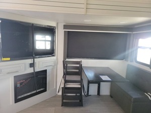 Producto en Oferta: Nuevo y Cómodo K-e-y-s-t-o-n-e C-o-u-g-a-r 27SGS 2025, Listo para la Venta - Product Image 3