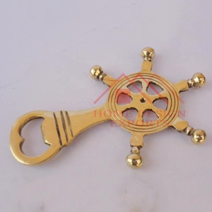Abrebotellas de latón genuino con rueda de barcos piratas de último diseño para fiestas de bodas y eventos Abrebotellas de sujetadores de alta calidad en - Product Image 3