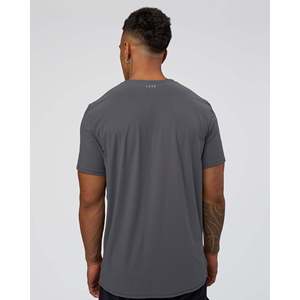 เสื้อยืดผู้ชาย Cadence Tee-Dark Storm ชุดออกกำลังกายแบบรัดรูประบายอากาศได้ดีพร้อมลายพิมพ์สกรีน - Product Image 3