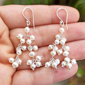 Pendientes de Perlas de Agua Dulce de Plata de Ley 925 Hechos a Mano por Navya Craft para Mujer, Regalo de Navidad o San Valentín para Esposas - Product Image 3