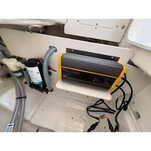 Bateau polyvalent 2026 Robalo R230 en fibre de verre, acier et aluminium pour le travail, la patrouille, la vitesse et le divertissement - Product Image 2