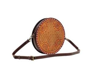 กระเป๋าแมสเซ็นเจอร์ของผู้หญิงหนังแท้ทรงกลมพร้อมเครื่องมือดอกไม้ตะวันตกกระเป๋าถือโรงอาหารสไตล์โบฮีเมียน - Product Image 1