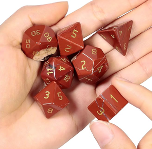 Dés en pierre de haute qualité, jaspe rouge, cristal naturel, pierres précieuses de guérison reiki, pierres gravées, ensemble de dés personnalisés, cristal viking - Product Image 2
