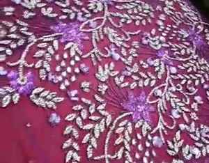 Meilleur prix 100% polyester tissu perlé de luxe avec Zircon fait à la main fournisseur indien tissé maille motif vêtements faisant bâche - Product Image 1