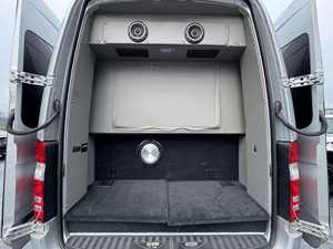 <span class=keywords><strong>VAN</strong></span> BUS <span class=keywords><strong>MERCEDES</strong></span>-BENZ de <span class=keywords><strong>luxe</strong></span> d'occasion certifié 2023, propre, sans accident, meilleur <span class=keywords><strong>prix</strong></span>, <span class=keywords><strong>prix</strong></span> avantageux, commande en gros disponible - Product Image 3